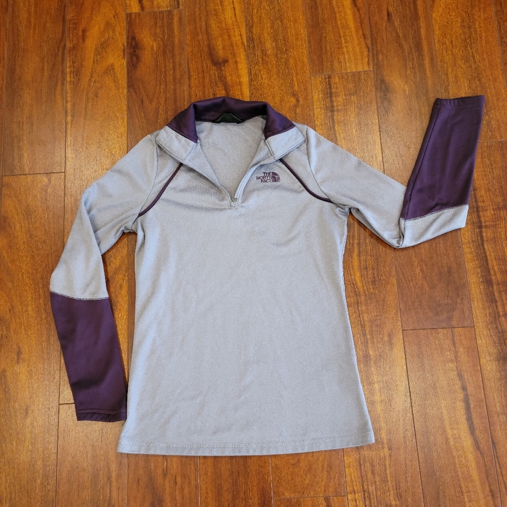 THE NORTH FACE Purple Pullover Sweatshirt